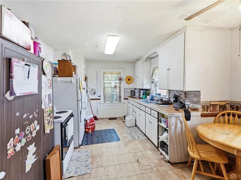 74 W Alex Bell Road, West Carrollton, OH 45449 Photo 8