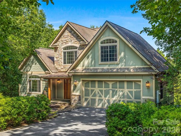 123 Isuhdavga Court , Brevard, NC 28712