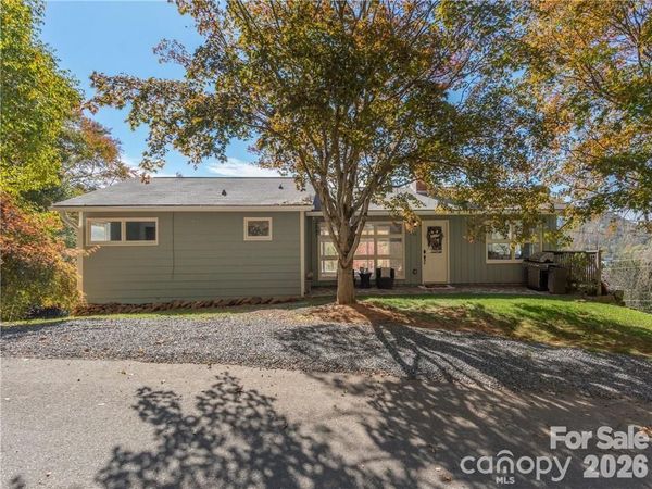 26 Grimball Drive, Waynesville, NC 28786