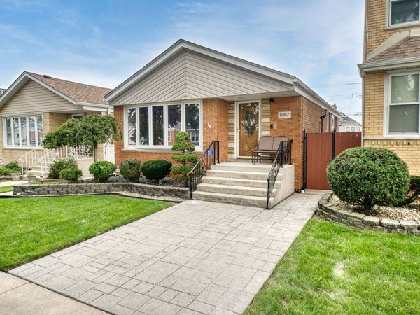 5747 S MEADE Avenue , Chicago, IL 60638