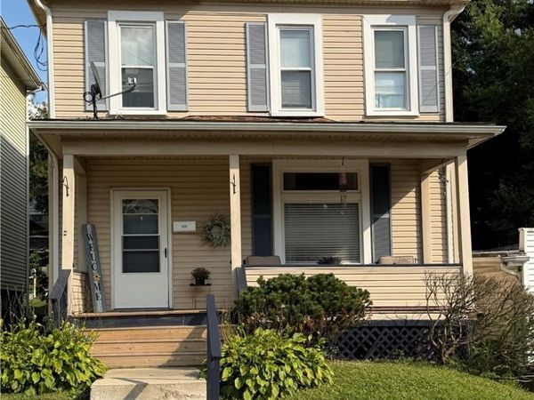 1030 Bradshaw Avenue , East Liverpool, OH 43920