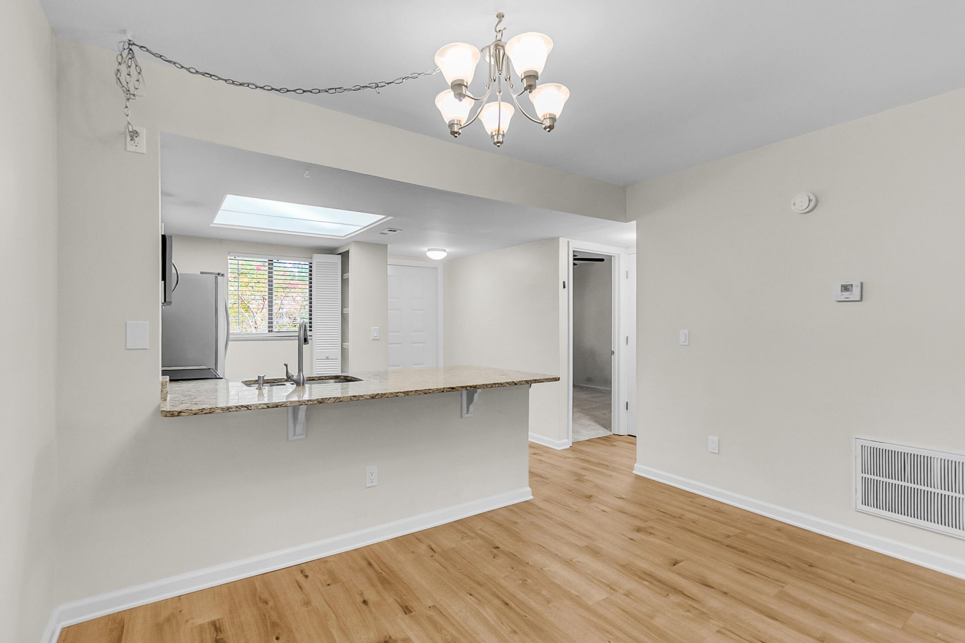 2182 Bees Ferry Road Photo 13