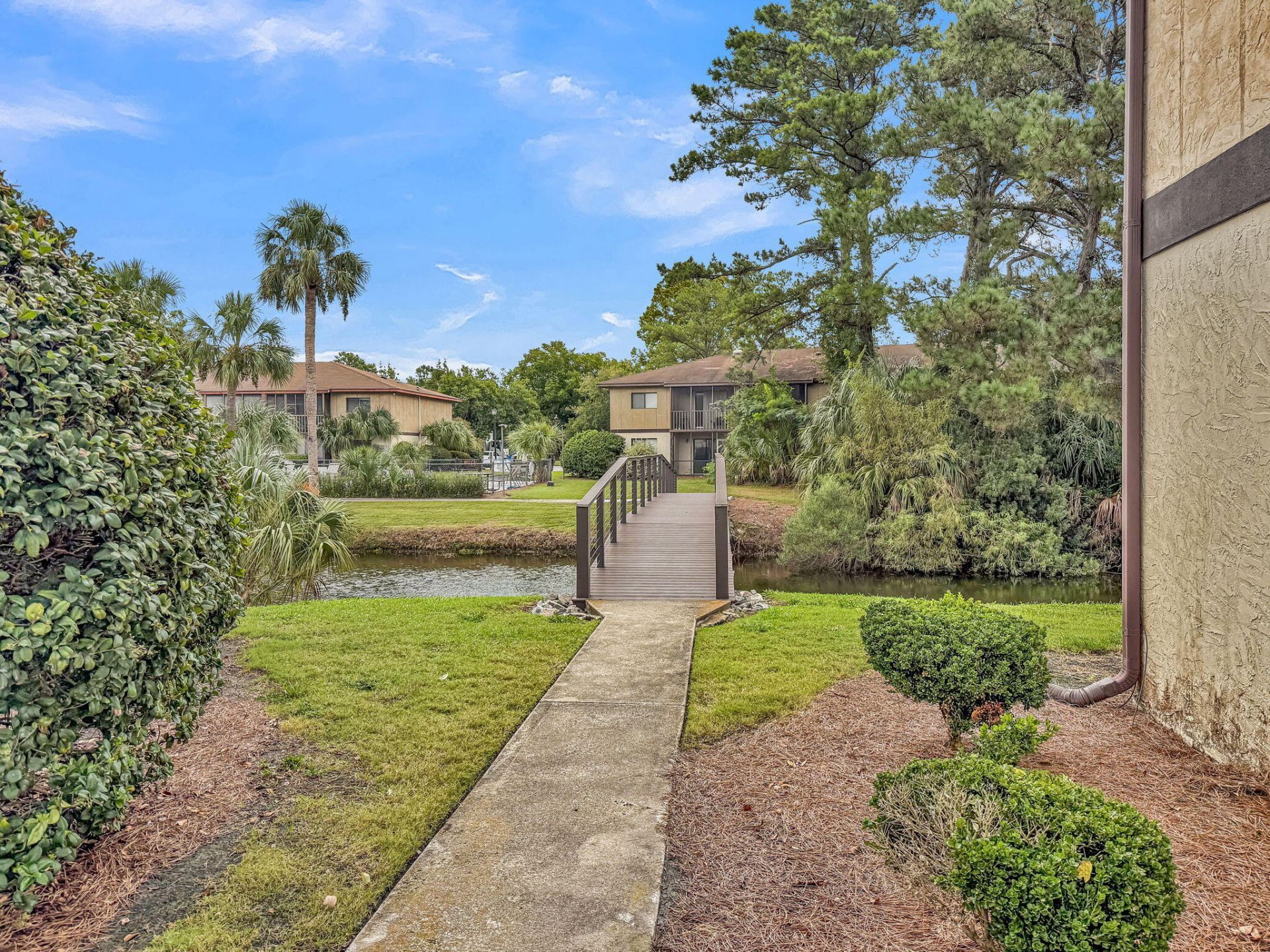 2182 Bees Ferry Road Photo 32