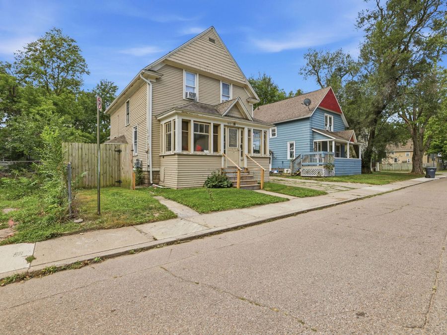 Property Image 4