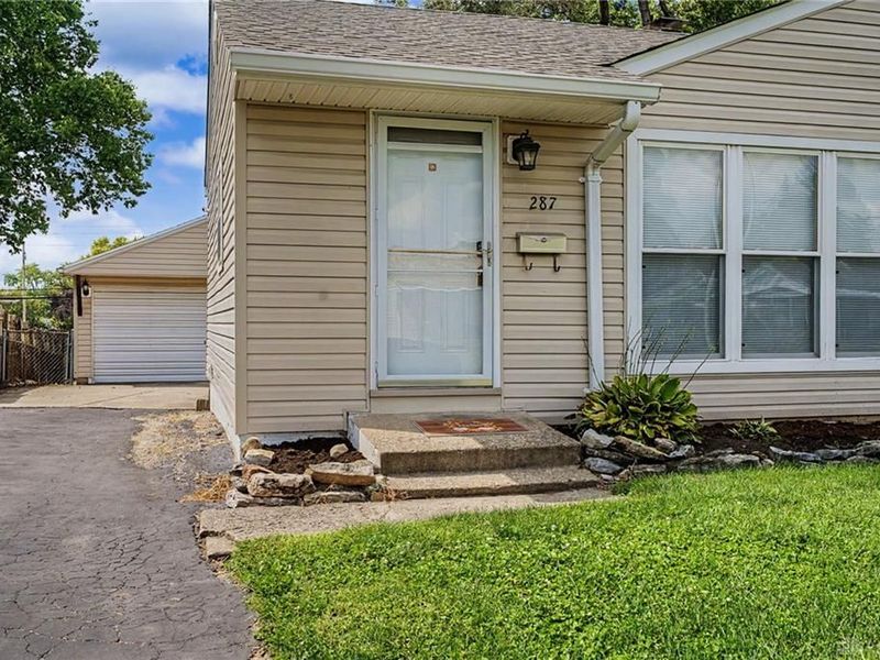 287 Travis Drive, Riverside, OH 45431 Photo 4