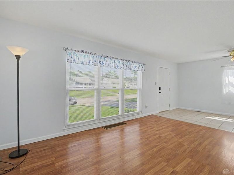 287 Travis Drive, Riverside, OH 45431 Photo 9