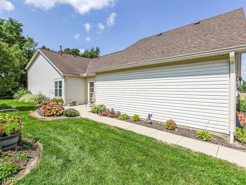 547 S Market Street, Lithopolis, OH 43136 Photo 2