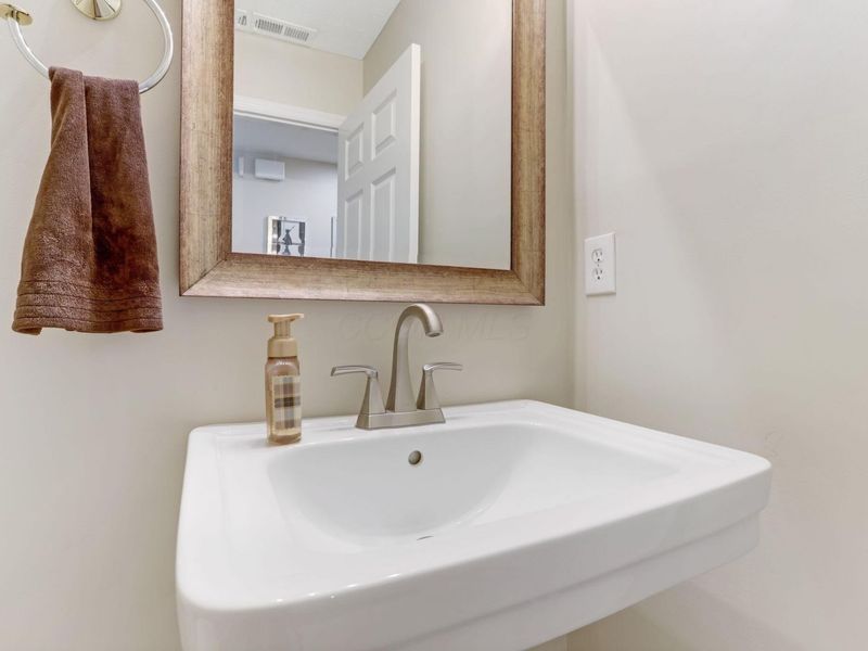 547 S Market Street, Lithopolis, OH 43136 Photo 31