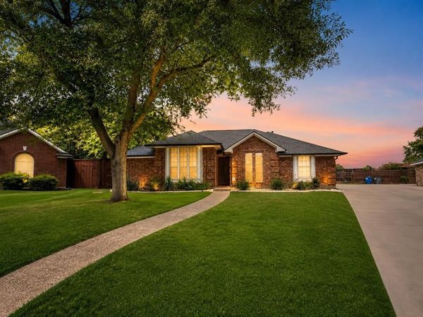 1015 Sandy Creek Drive, Allen, TX 75002