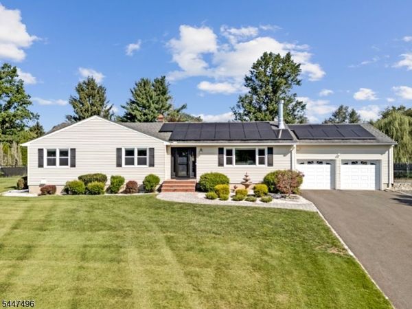 907 Rolling Hills Ln, Branchburg, NJ 08853