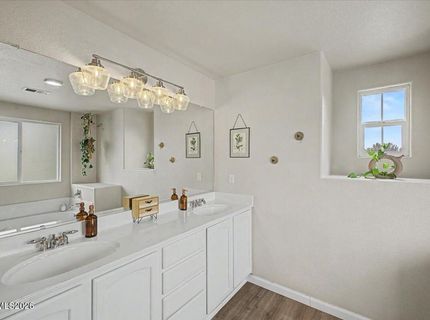 866 N University Park Loop, Reno, NV 89512 Photo