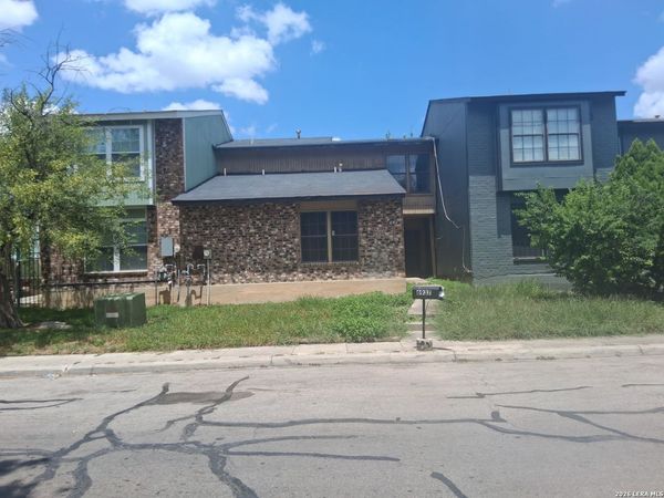 6937 Neston, San Antonio, TX 78239