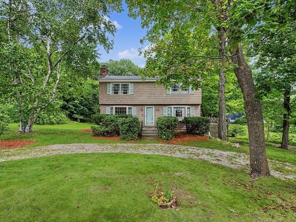8 Sullivan Avenue, Salem, NH 03079