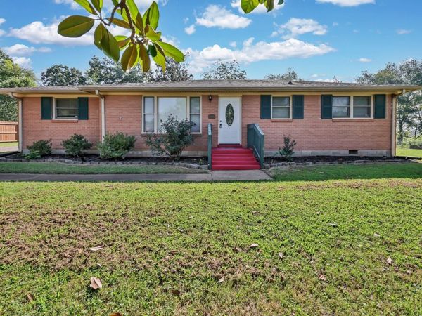 504 Wren Dr, Clarksville, TN 37040