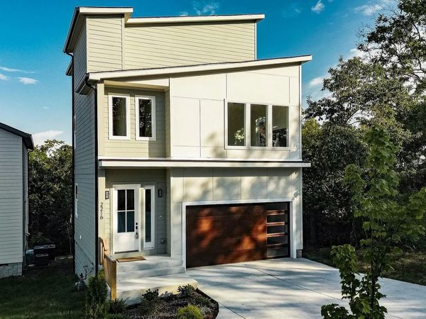 2216 Summitt Ave , Nashville, TN 37218