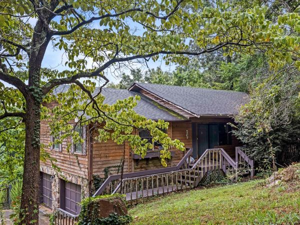 605 Clearview Drive , Ringgold, GA 30736