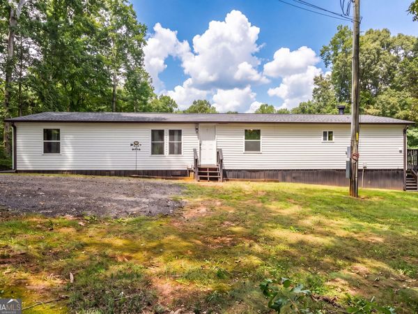 115 Wildwood Trl, Cleveland, GA 30528