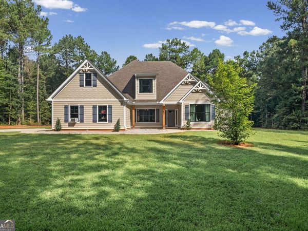 242 Roberts Pond Road, Senoia, GA 30276