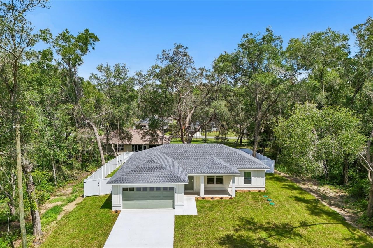 1194 W Virginis Drive , Citrus Springs, FL 34434 Photo