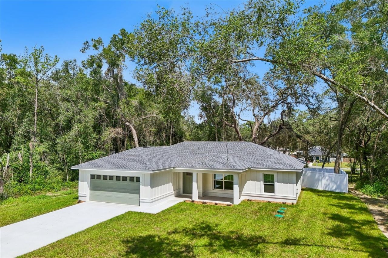 1194 W Virginis Drive , Citrus Springs, FL 34434 Photo
