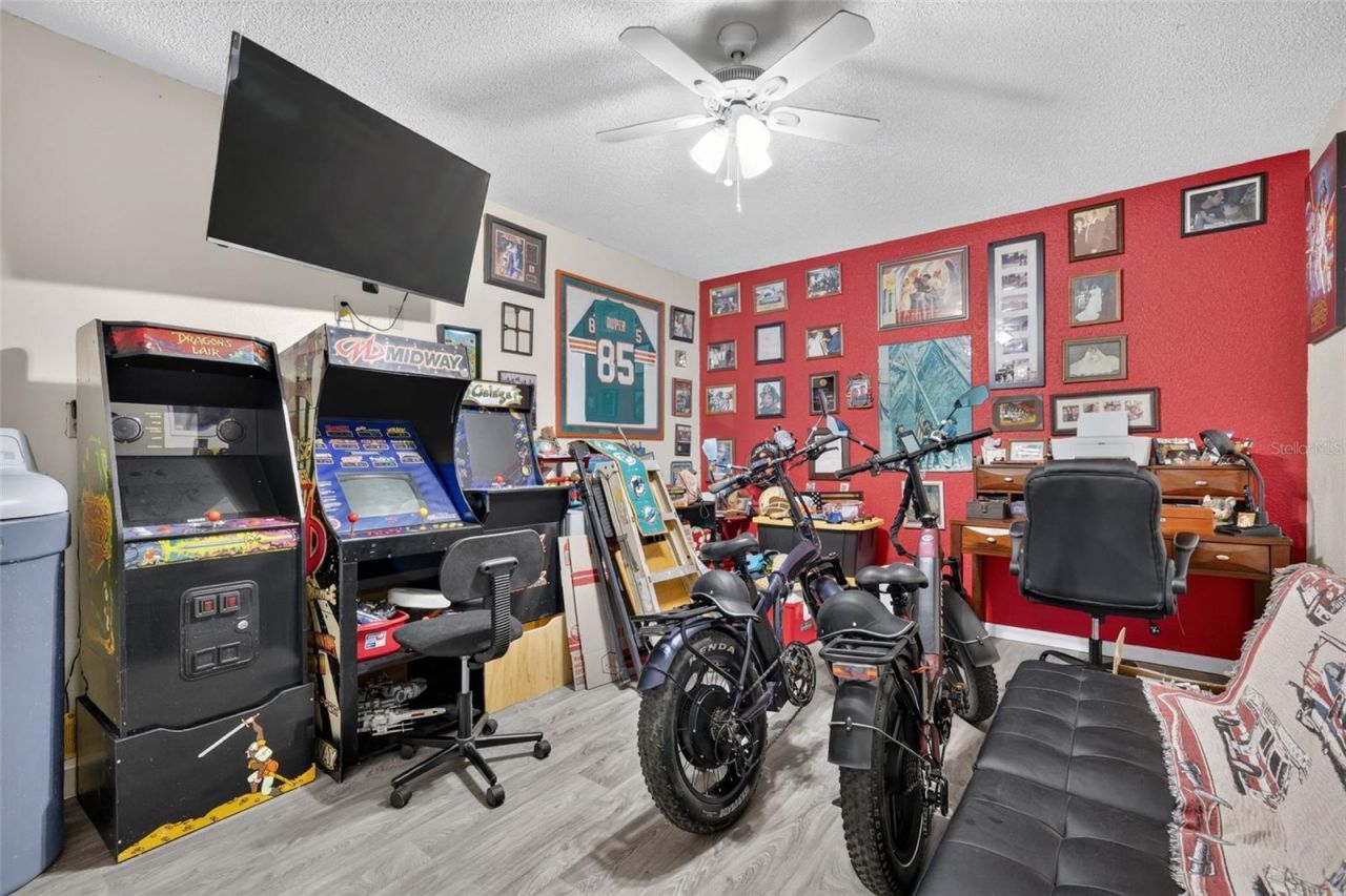 39627 Greenbrier Street , Eustis, FL 32736 Photo