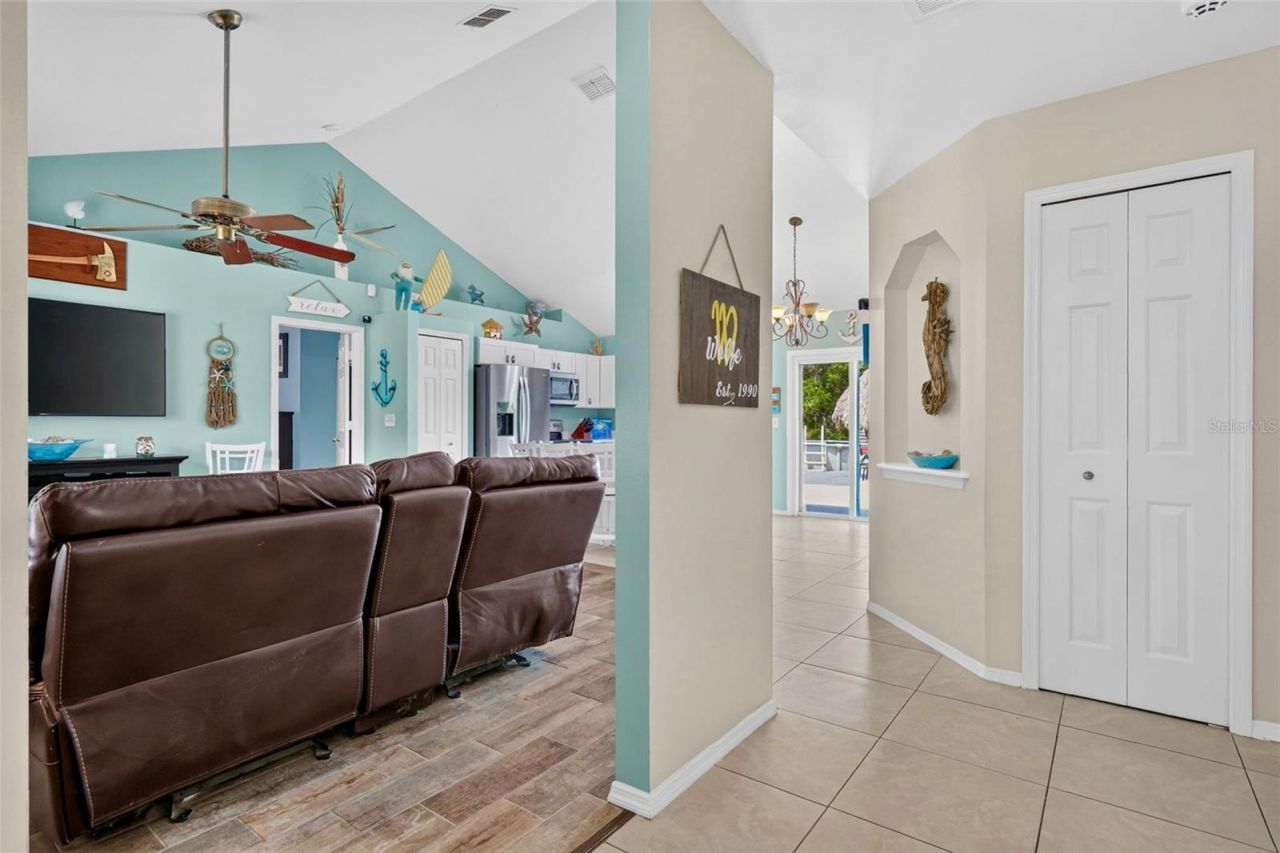 39627 Greenbrier Street , Eustis, FL 32736 Photo
