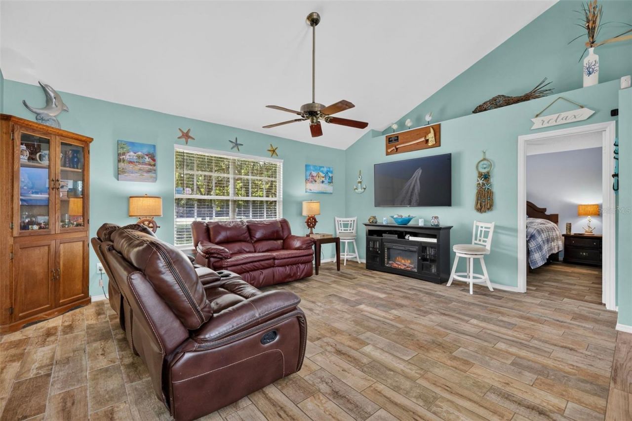 39627 Greenbrier Street , Eustis, FL 32736 Photo