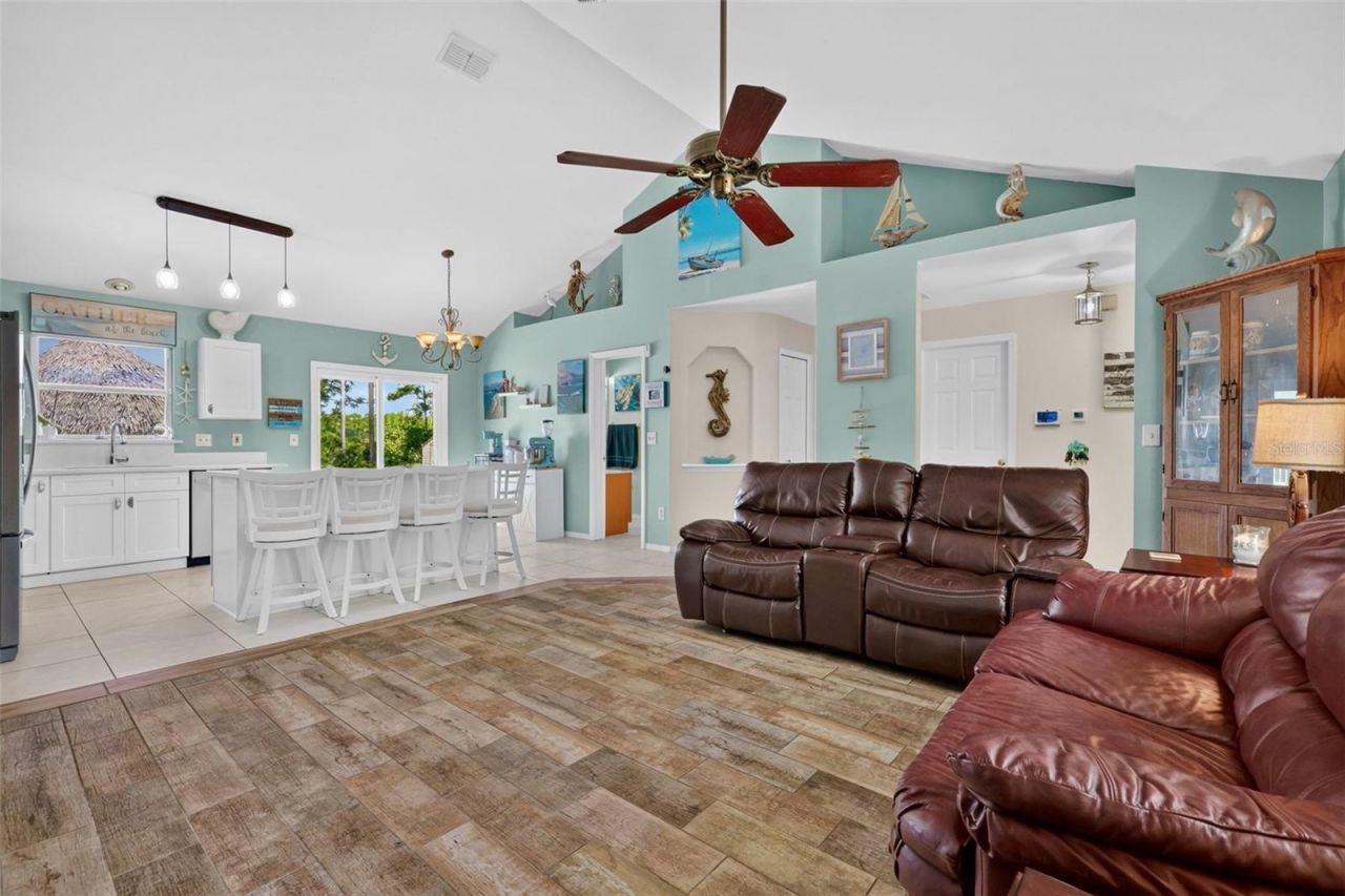 39627 Greenbrier Street , Eustis, FL 32736 Photo