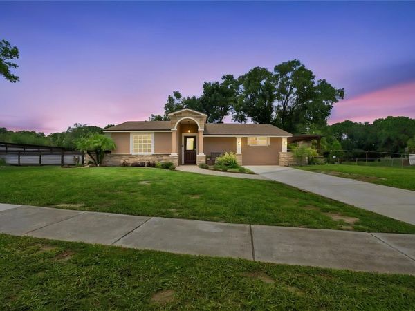 9020 AUBURN WAY , TAMPA, FL 33615