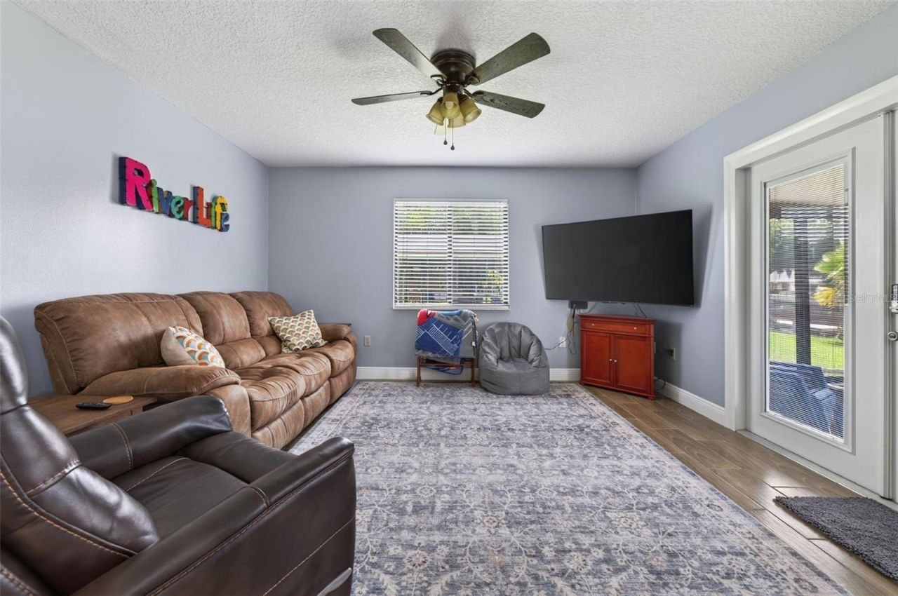 1613 Juno Trail , Astor, FL 32102 Photo