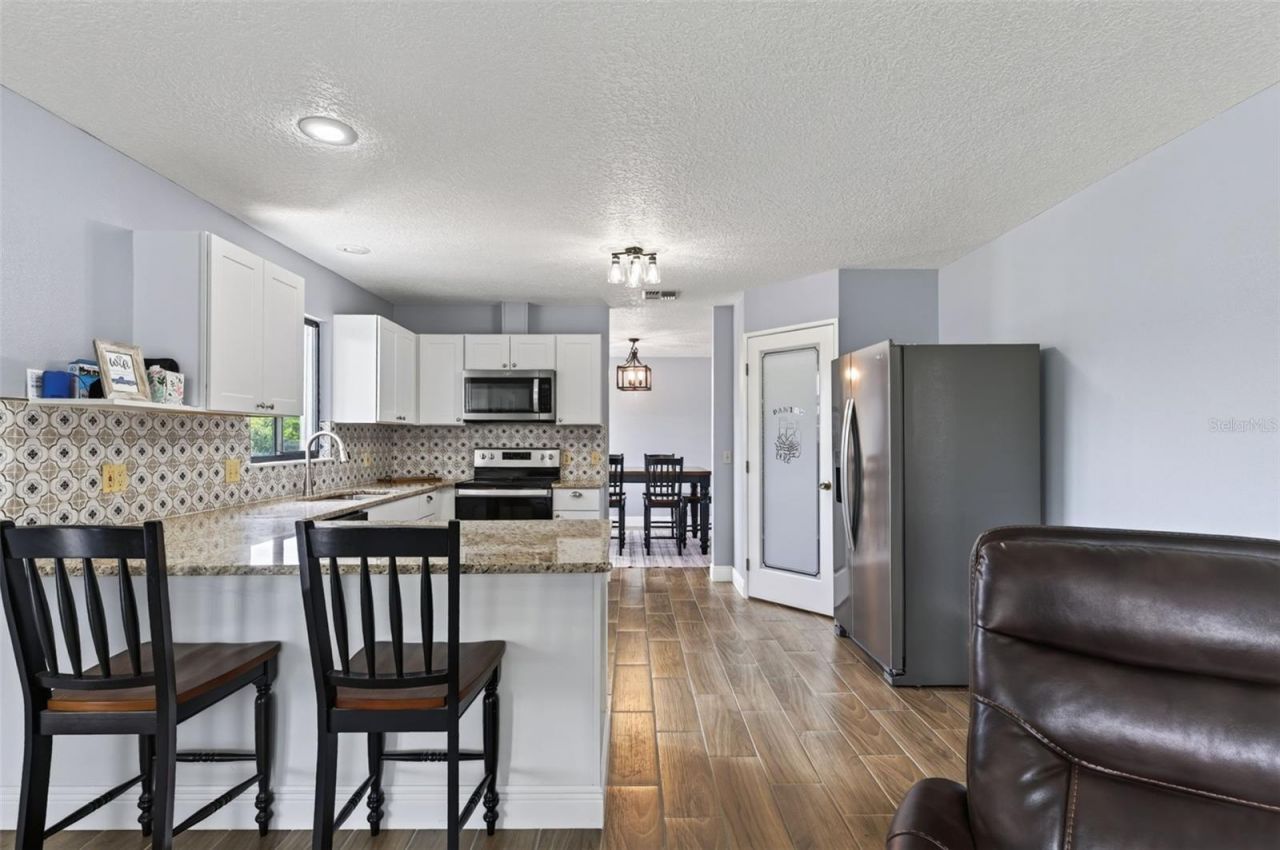 1613 Juno Trail , Astor, FL 32102 Photo