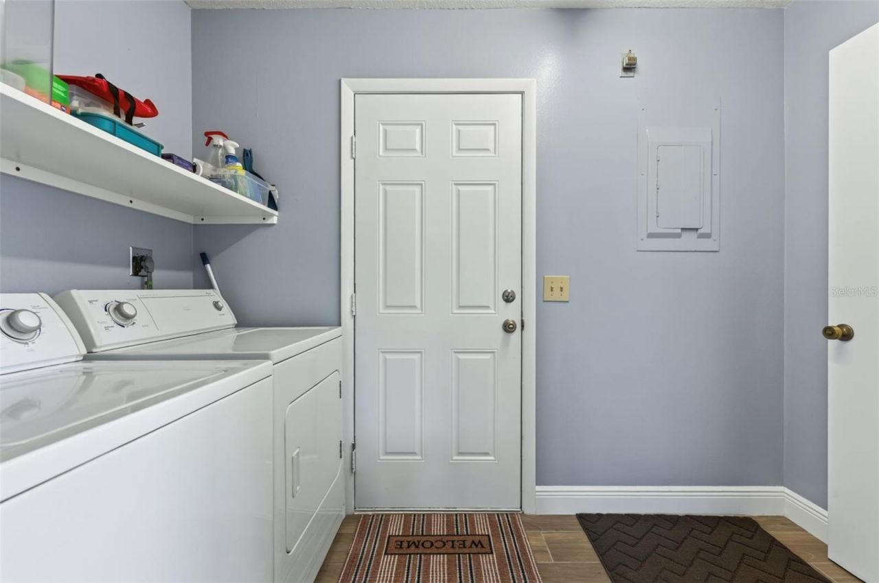 1613 Juno Trail , Astor, FL 32102 Photo