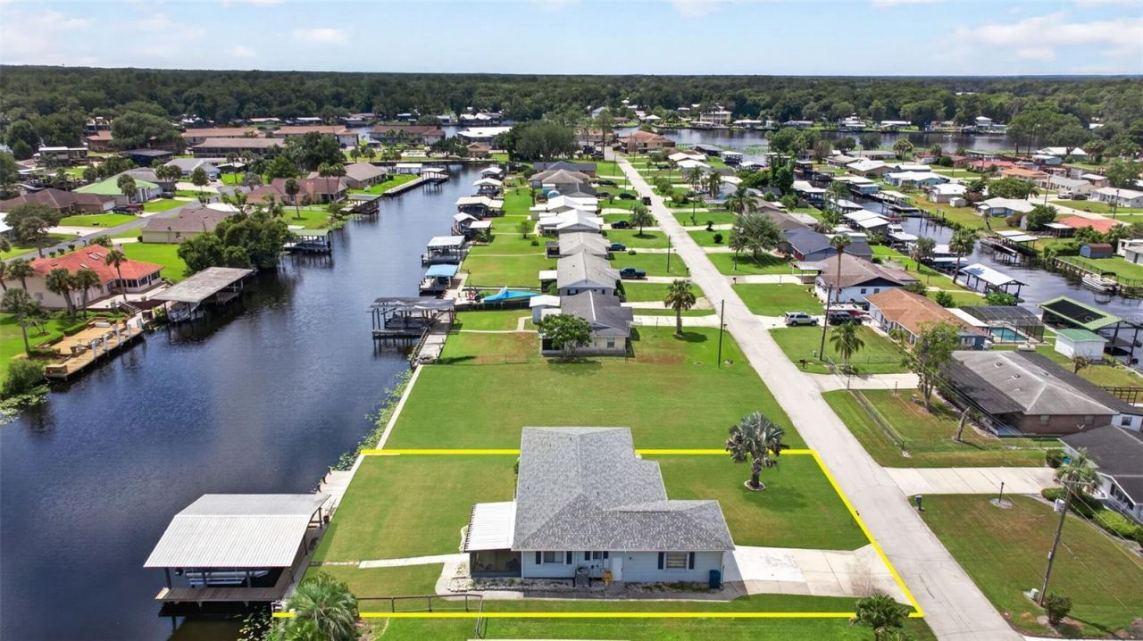 1613 Juno Trail , Astor, FL 32102 Photo