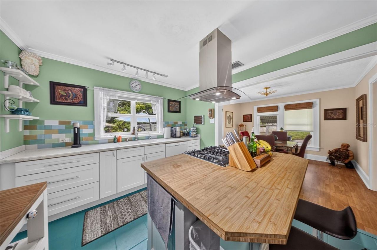 2404 W 11th Avenue, Bradenton, FL 34205 Photo