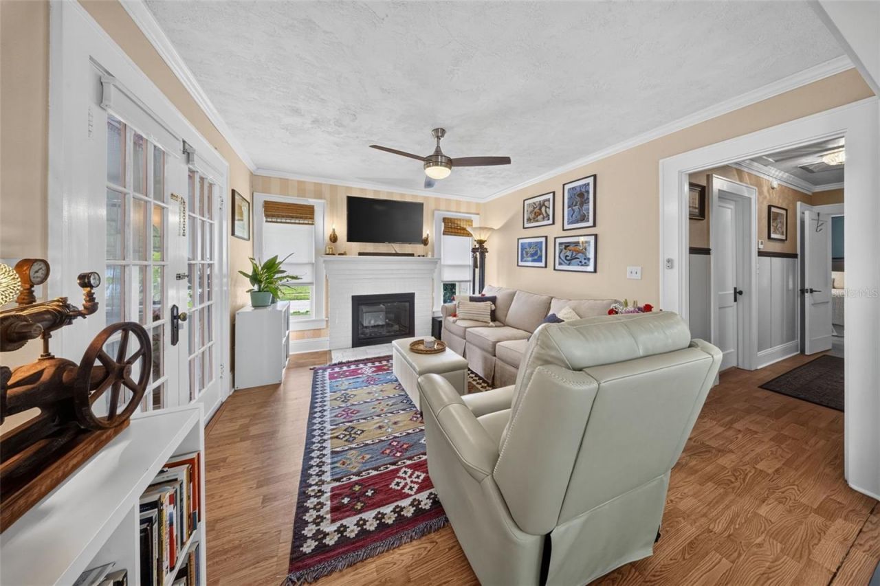 2404 W 11th Avenue, Bradenton, FL 34205 Photo