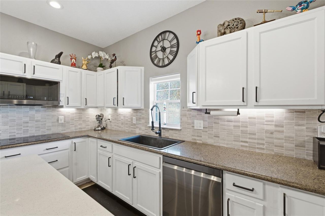 1873 64th Avenue N, Saint Petersburg, FL 33702 Photo