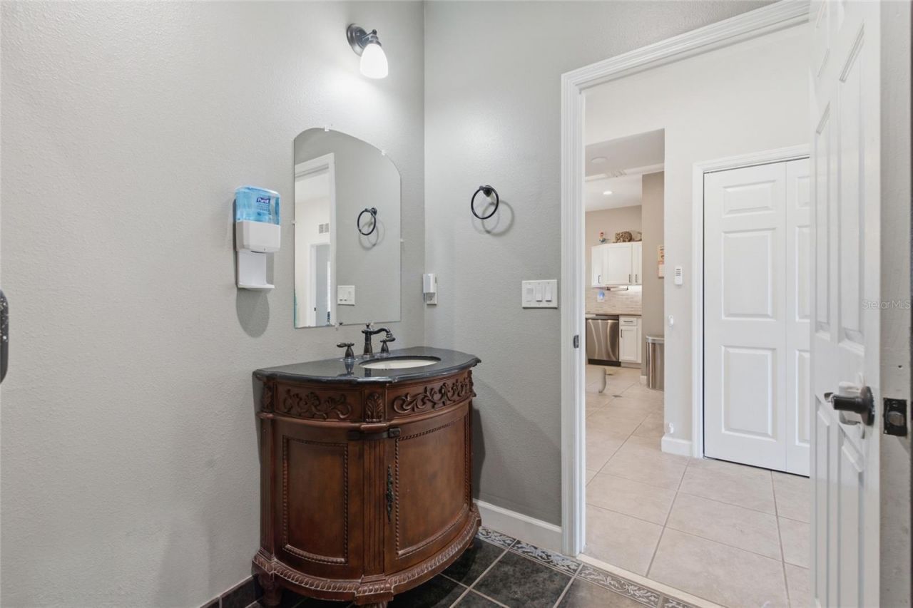 1873 64th Avenue N, Saint Petersburg, FL 33702 Photo