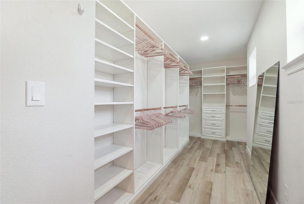 1873 64th Avenue N, Saint Petersburg, FL 33702 Photo