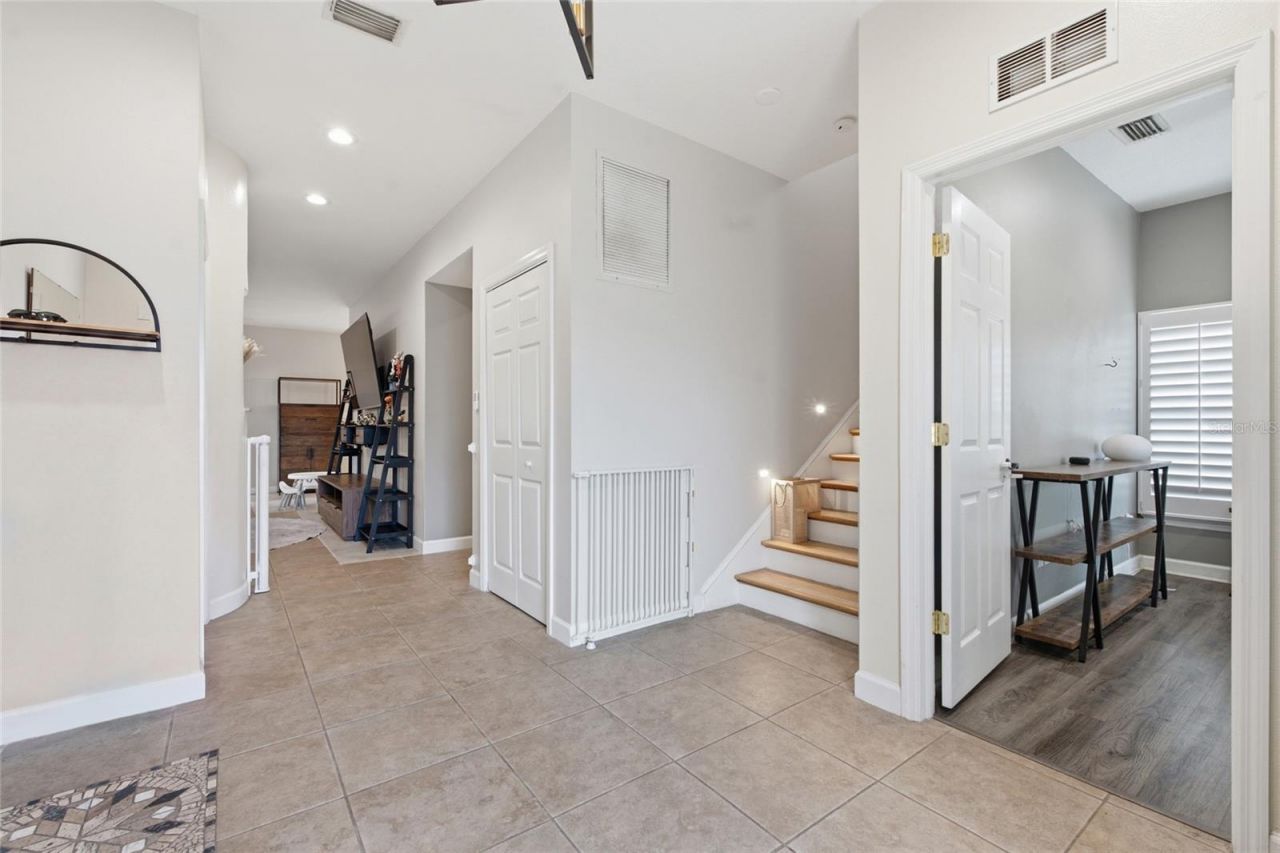 1873 64th Avenue N, Saint Petersburg, FL 33702 Photo