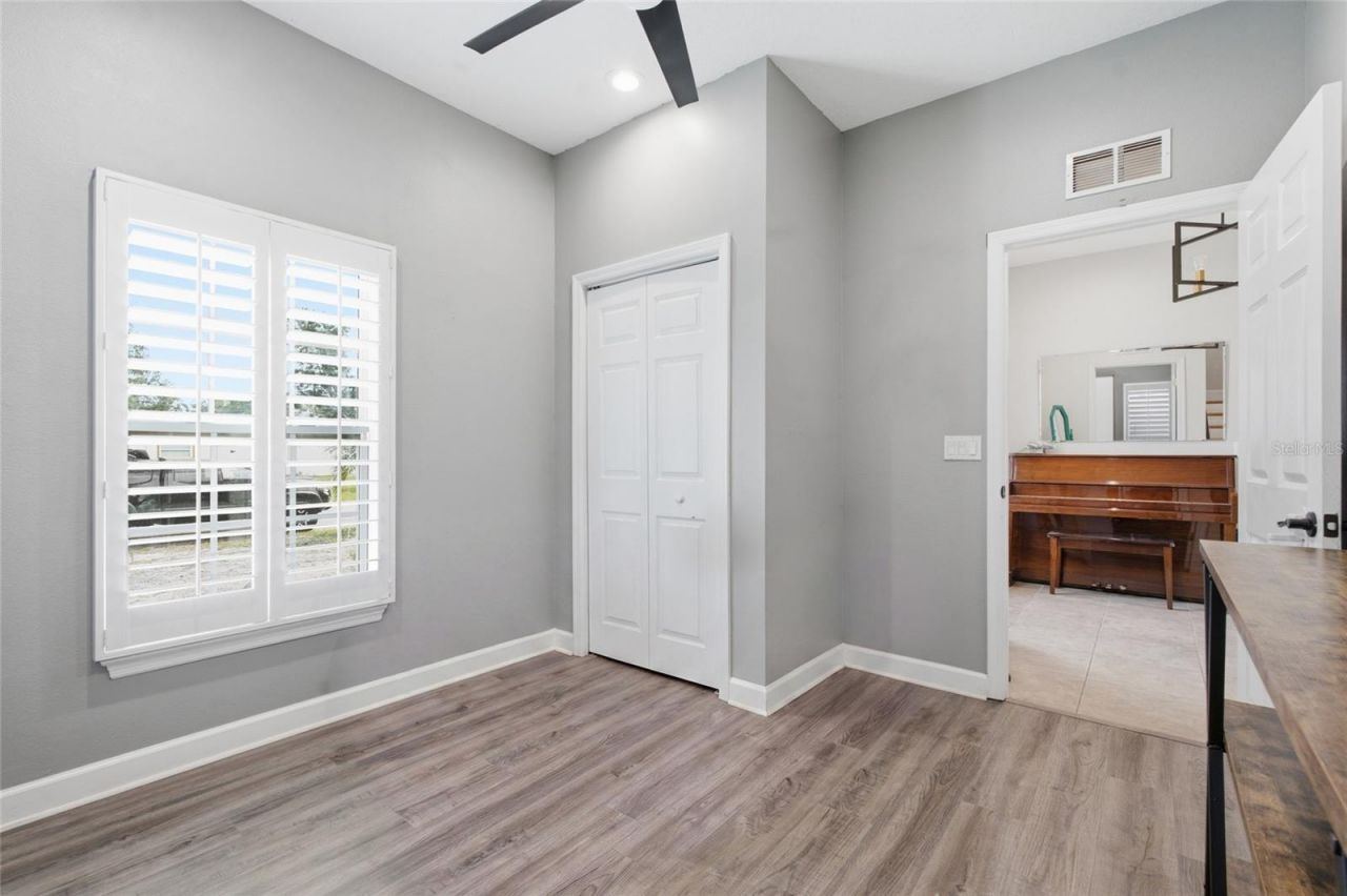 1873 64th Avenue N, Saint Petersburg, FL 33702 Photo