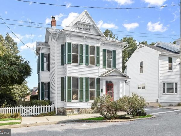 17 PARK AVENUE, WESTMINSTER, MD 21157
