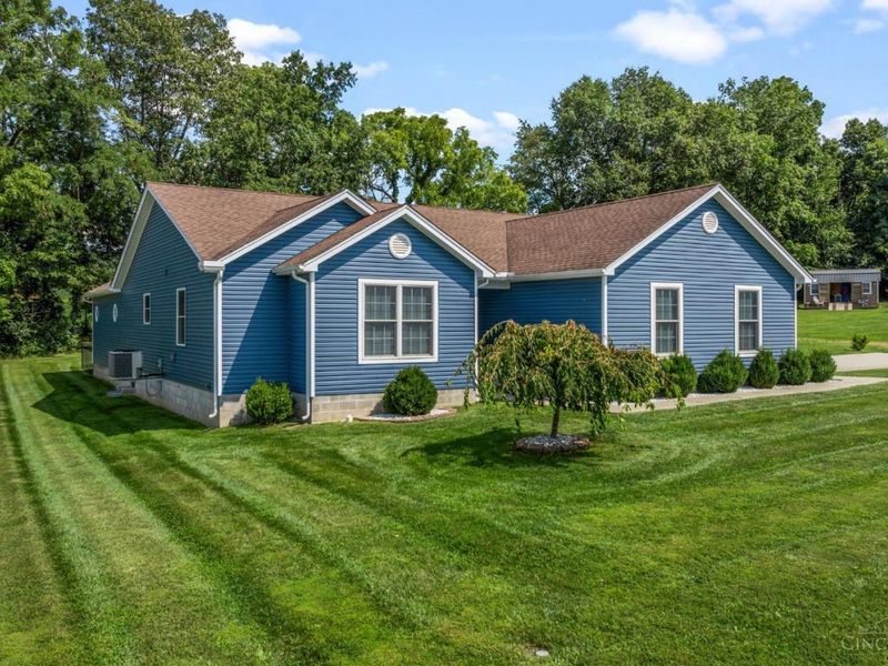 100 Tanglewood Drive, Hillsboro, OH 45133 Photo 2