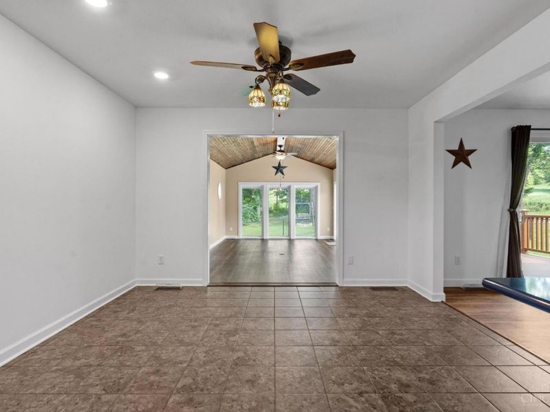 100 Tanglewood Drive, Hillsboro, OH 45133 Photo 20