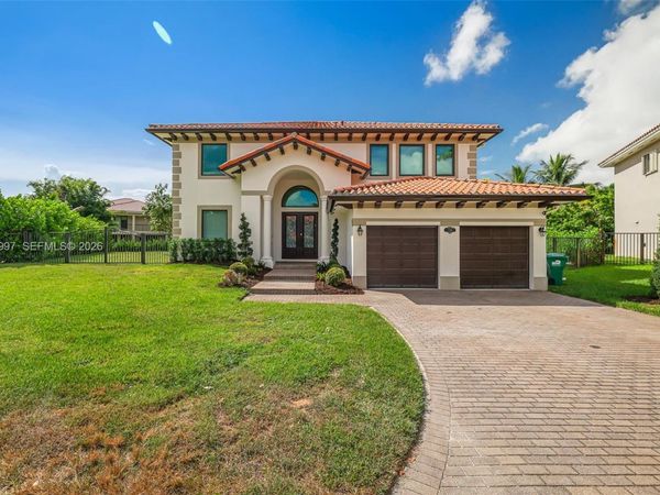 7516 SW 190th St , Cutler Bay, FL 33157