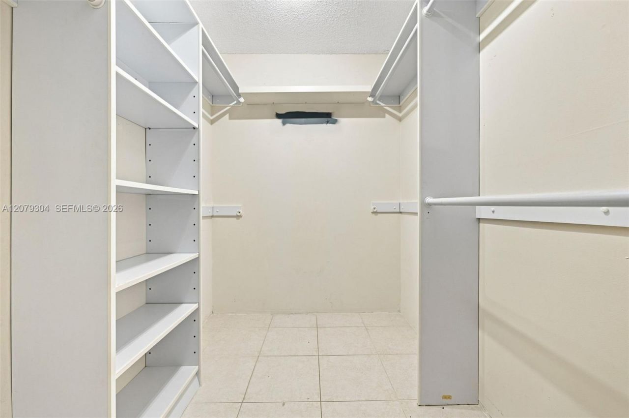 16325 Golf Club Rd , Unit 104, Weston, FL 33326 Photo