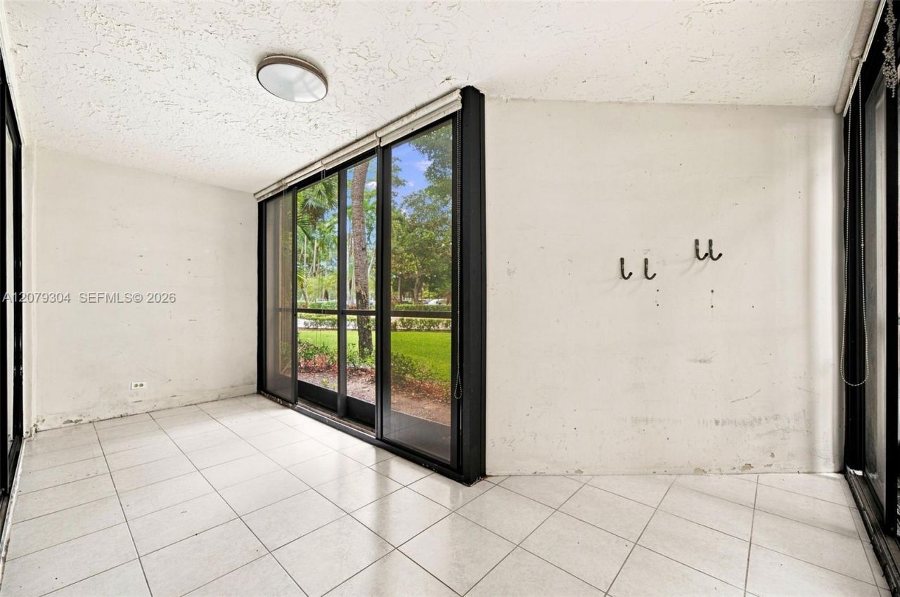16325 Golf Club Rd , Unit 104, Weston, FL 33326 Photo