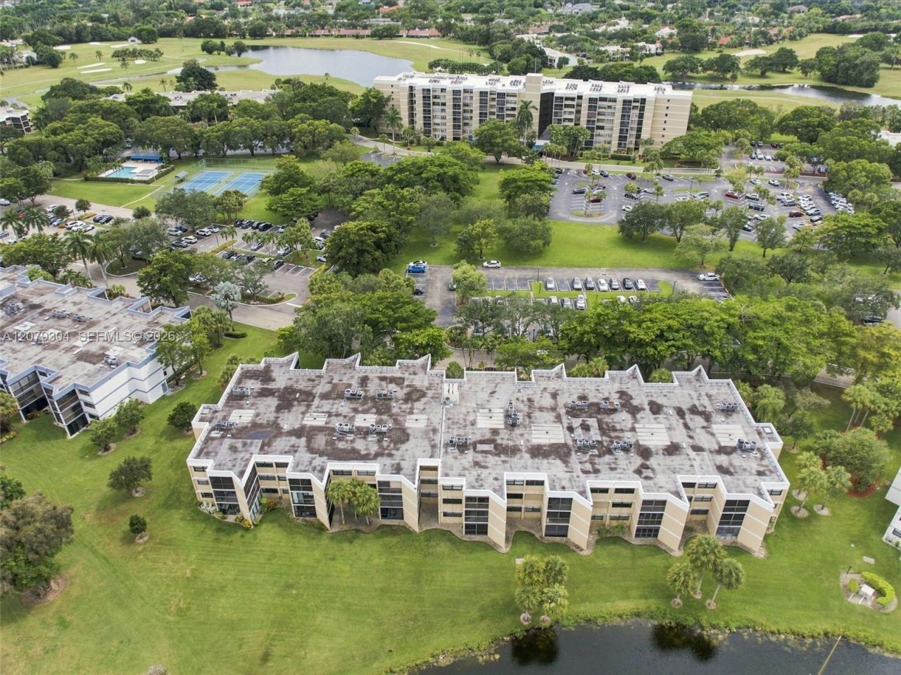 16325 Golf Club Rd, Unit 104, Weston, FL 33326 Photo