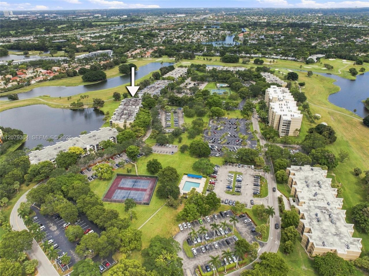 16325 Golf Club Rd , Unit 104, Weston, FL 33326 Photo