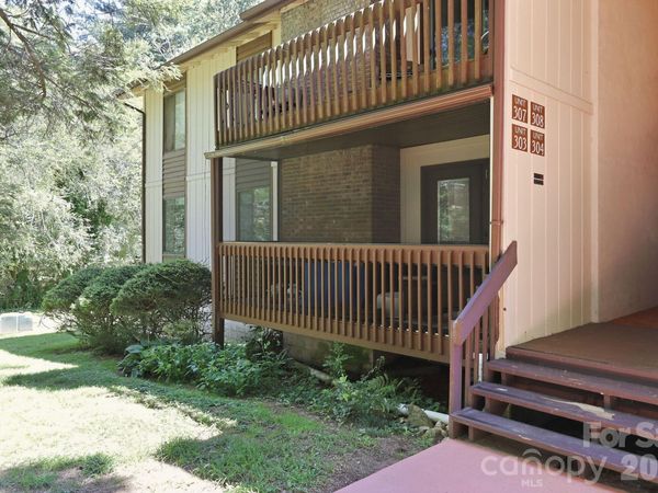 71 Shepard Square, Unit 303, Brevard, NC 28712