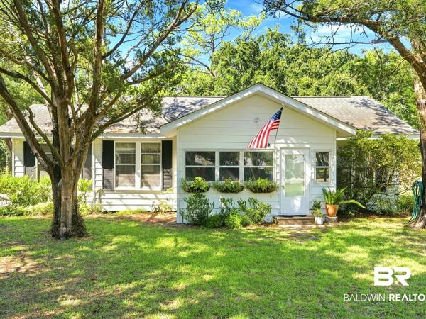 17733 Old Fort Morgan Trail, Gulf Shores, AL 36542